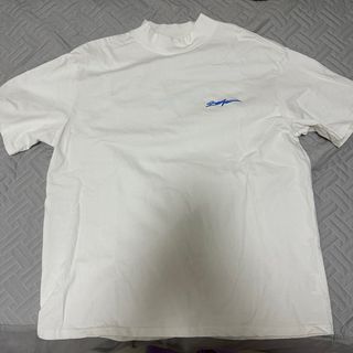 白色上衣64240587400705110