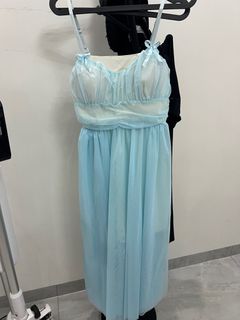 淺藍色吊帶裙64241806686979110