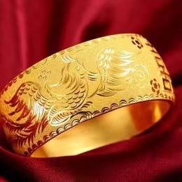 免費上門 現金交收： 黃金首飾 新舊金銀首飾，翡翠玉器，鑽石，金條，玉首飾，戒指，頸鏈，手鐲，耳環，9999金，足金，18k，AU750/PT950,14k，585，等歡迎諮詢64235022103427110