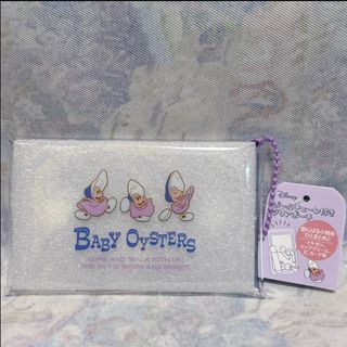 日本限定 正版絕版 迪士尼 愛麗絲夢遊仙境 牡蠣寶寶 生蠔bb 透明收納袋鎖匙扣 吊飾 Disney Alice in wonderland Curious Oysters baby oysters small pouch keychain 愛麗絲人氣角色 精品 日本代購 中古玩具 聖誕禮物 生日禮物 交換禮物64238734518530110