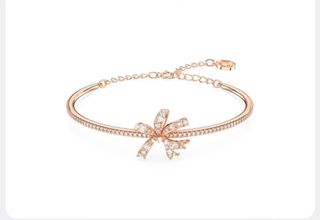 💎Trusted Seller💎 Swarovski · HYPERBOLA Bow Bangle64238735208705110