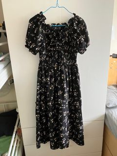 黑色碎花泡泡袖連衣裙 black floral dress64234667546242110