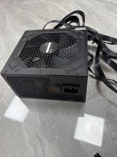 技嘉 (GIGABYTE) P750GM 電源供應器64242680348801110