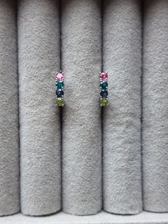 💜多寶寶石💚
S925銀針
耳扣耳環
優惠價64238734913154110