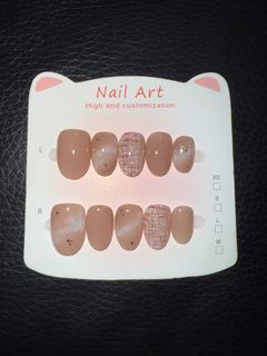 粉嫩暈染格紋穿戴甲 S碼64234490458755110