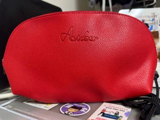 Amber 紅色化妝袋64239557726851110