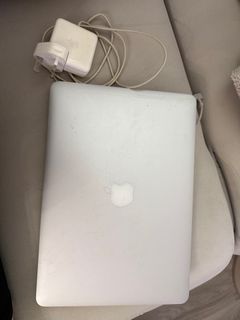 Apple MacBook Air 筆記型電腦64234841961475110