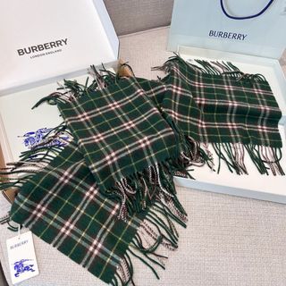 Authentic 𝐁𝐮𝐫𝐛𝐞𝐫𝐫𝐲 plaid fringed scarf64238735840770110