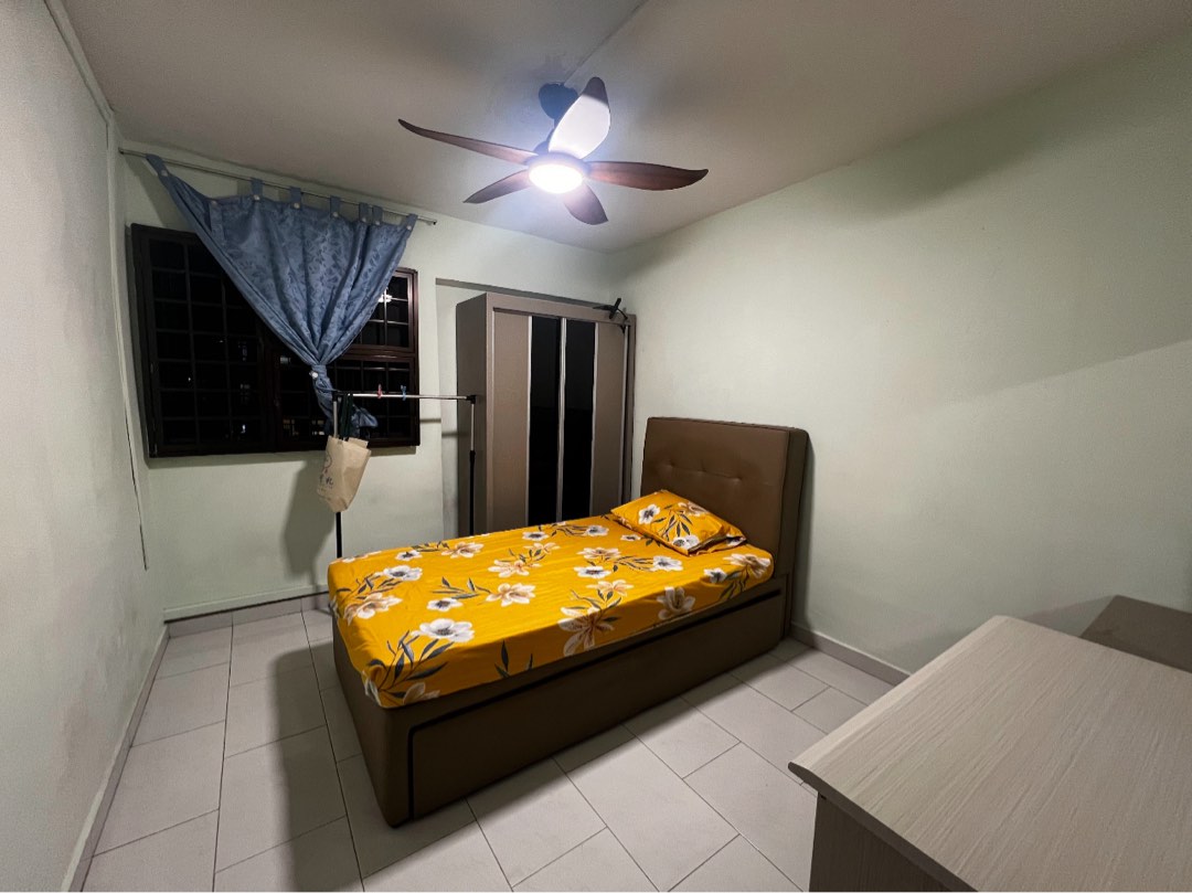 (Category: ) located in . Submitted by schen77 (Listing ID 1399560113, Image 1). Description: .