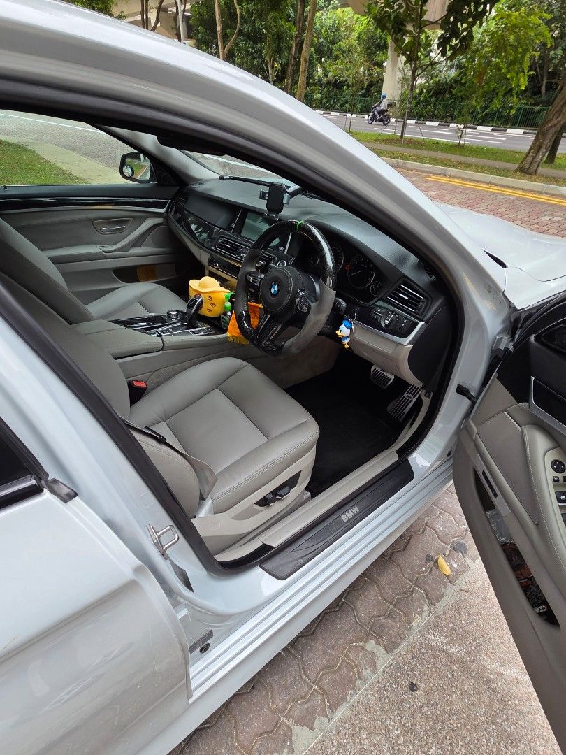 BMW 5 Series Sedan 520i Highline (A) (Category: Used Cars) located in Singapore. Submitted by micmitnco. (Listing ID 1399529053, Image 3). Description: Well maintained 2012 520i - New Aikka frozen white LTA approved remus exhaust with cert New upholstery all seats, console and door panel MST air intake FTP charge pipe & boost pipe All wear & done M sport forged carbon steering wheel with Mad trace paddle shift Inspection just cleared & Road Tax r