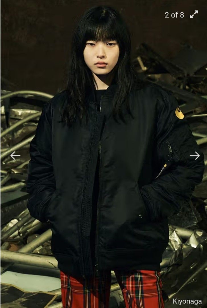 Carhartt Wip X Kiyonaga&Co 日綫重磅聯名加厚MA1 外套夾克棉服 （分類：外套及戶外衣服）位於 Hong Kong。 由 funsselling 提交（商品編號 1399466547，圖片 2）。簡介： 面料採用高強度尼龍 有質感防潑水 內里厚棉填充 保溫防寒 側面有標誌性金標刺繡 口袋拉鍊有特殊織帶 背後有黑色刺繡KIYONAGA 字母logo 尺碼: S-XL 男女同款。