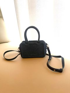 Charles & Keith64237564926209110