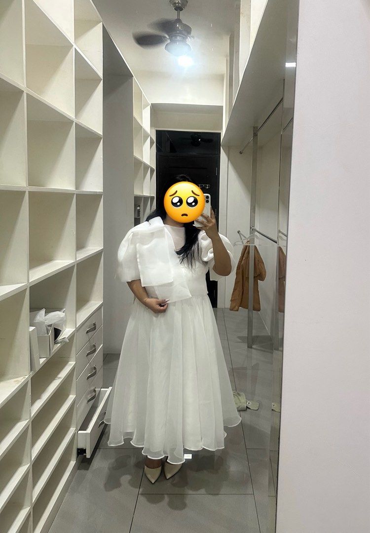Civil Wedding Dress (Category: Evening dresses & gowns) located in Pasig City. Submitted by biancanicholet (Listing ID 1399502681, Image 1). Description: Got this made for PHP 7500. Only fitted did not wear outside since I decided to wear something else for my wedding. Can be worn as prep dress as well..