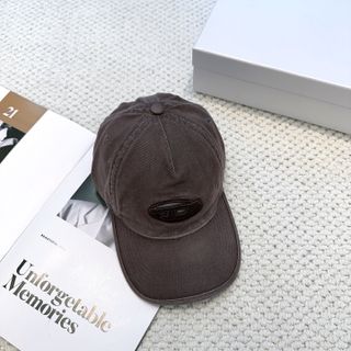 Diesel 棕色棒球帽64236713910657110