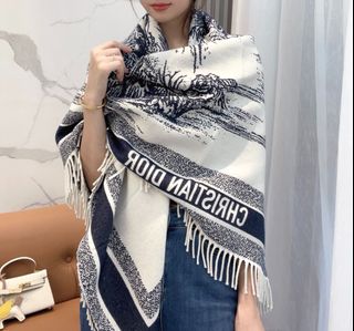 💎品質保障💎DIOR 迪奧 CD 提花 logo 印花大方巾圍巾披肩毛毯三用 尺寸：140*140CM ，64244270978817110