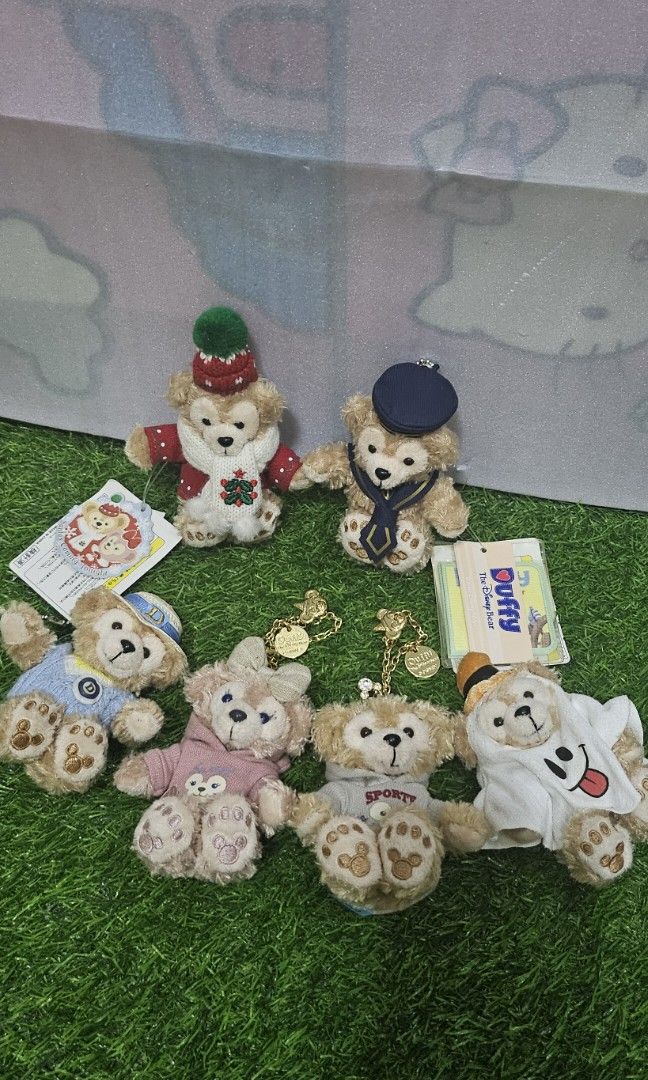 Duffy plush charms bundle (Category: Plushies & Soft Toys) located in Umingan. Submitted by liezelsona48963 (Listing ID 1399574706, Image 1). Description: 6 pcs duffy plush charms w/ tags ung iba disney mop gcash.