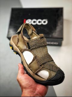 💎品質保障💎Ecco//愛步比亞裏茨系列 沙灘戶外透氣輕便防滑休閒包頭涼拖鞋64244632172161110