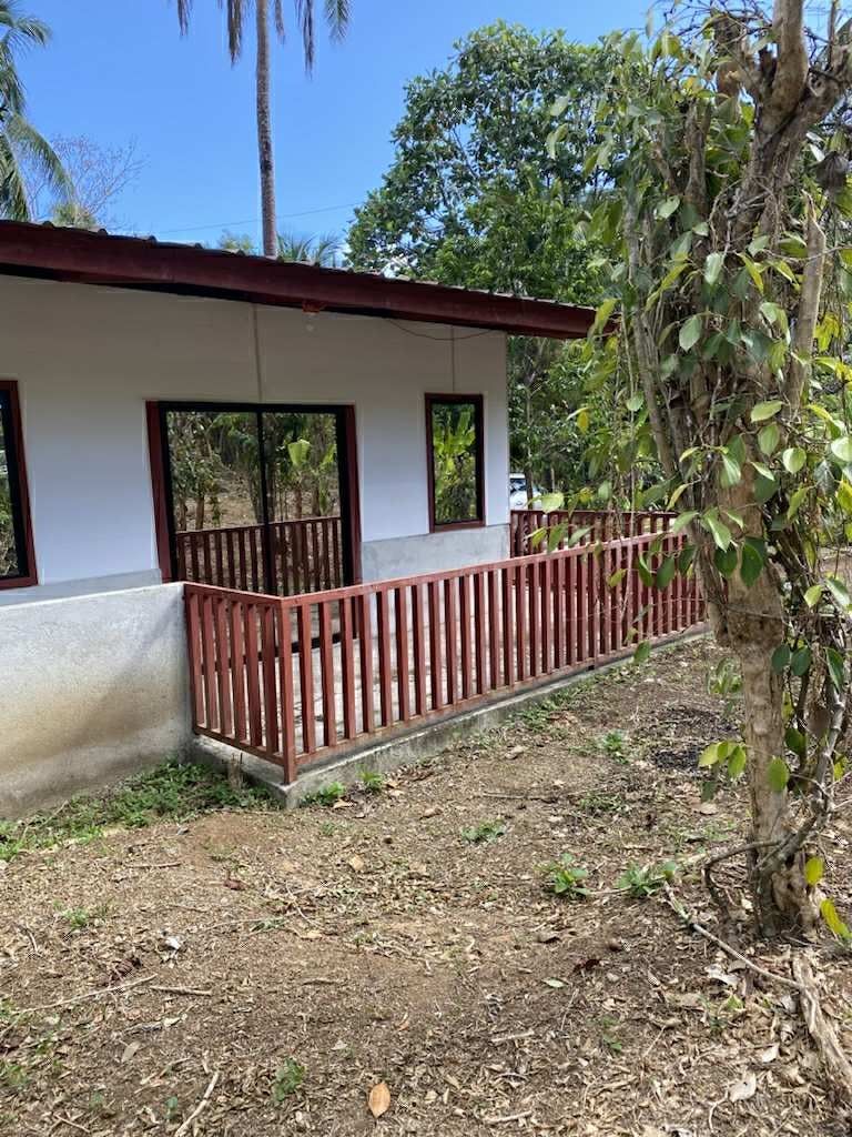 For Sale Farm Lot (Category: Lot) located in Taguig. Submitted by ariel.m.cruz.13 (Listing ID 1399587508, Image 1). Description: 📍Location: Kaytitinga 1, Alfonso Cavite •Lot Area: 2016 sqm •Floor Area: 50sqm semi concrete •Status: Titled •Frontage: 30.74m -along brgy cemented road - House * with 2 bedrooms & 2 toilet and bath * metered water & electricity available. For price and other inquiries, pls directly contact through mobile 0917 582 4551