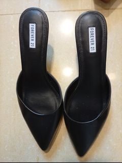 Forever 21 黑色尖頭高跟鞋64234004153730110