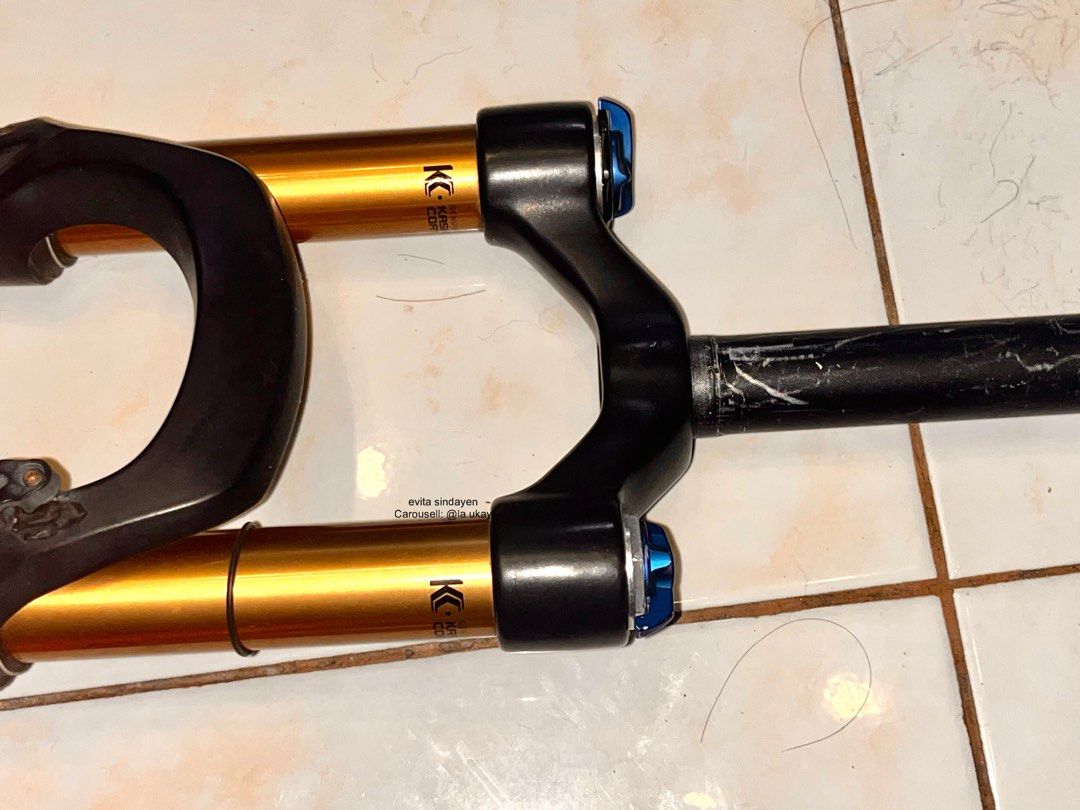 Fox Factory Series Suspension Fork (Category: Bicycles) located in Antipolo. Submitted by la.ukay (Listing ID 1399521329, Image 3). Description: Fox Factory Series Suspension Fork for Mountain Bikes Slighty Used - Like New No Box , but will package safely for delivery 140mm Travel ₱15,000 each ❌Orange - SOLD ✅Black - AVAILABLE See photos for condition, what you see is what you get. Last Photos for Reference only. Meet up : Vista Mall Antipolo / L