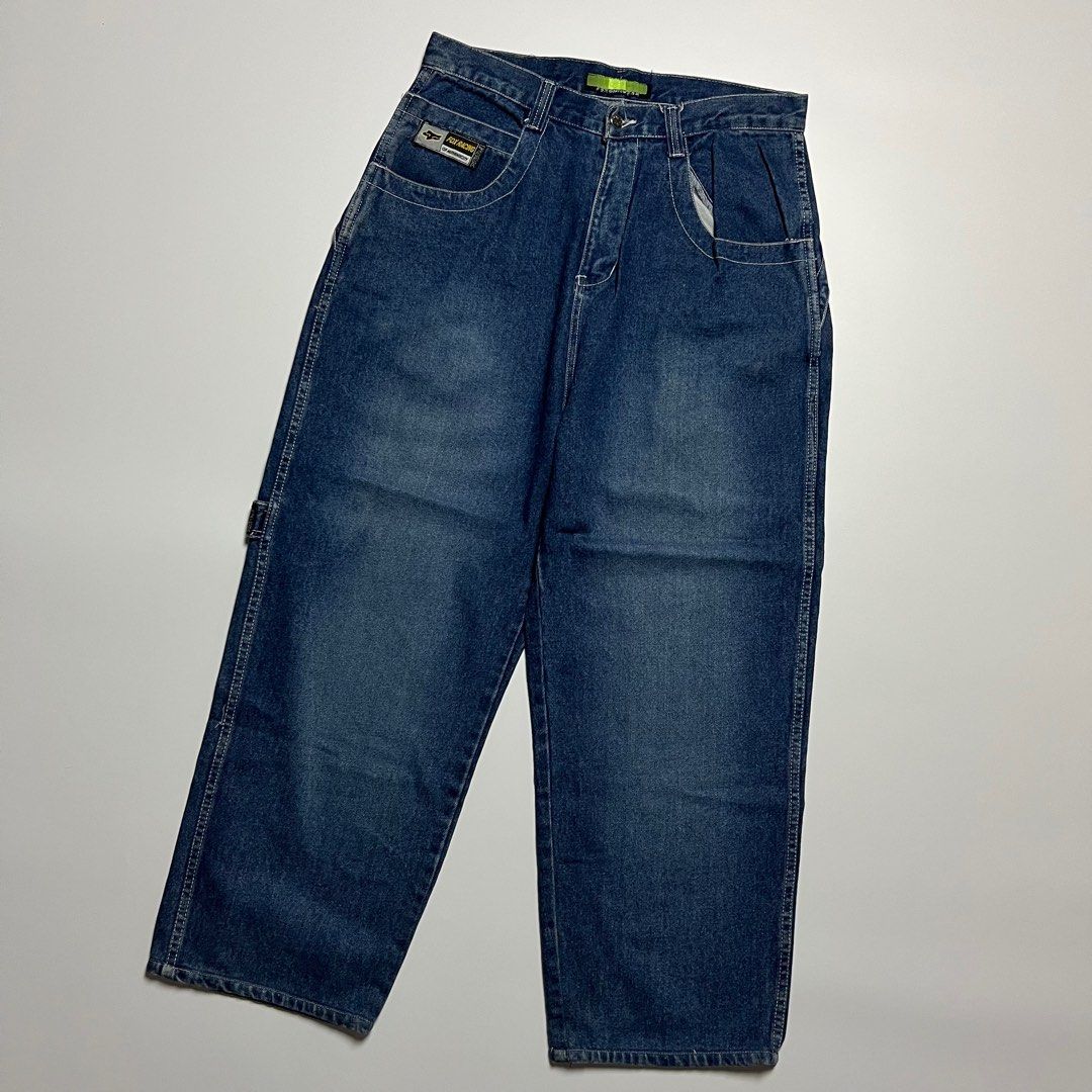 Fox Racing Big Pocket Carpenter Denim Pants (Category: Jeans) located in Bulacan. Submitted by way2lifestyle (Listing ID 1399478374, Image 3). Description: Excellent Condition (In inches) Waist: 36” Length: 42” Inseam: 27” Tight: 15” Leg opening: 9” Front rise: 16” Shipping costs should be covered by the buyer. As these are thrifted goods, expect minor signs of use and possible variation in color from the photos. A quick wash may also be needed. 