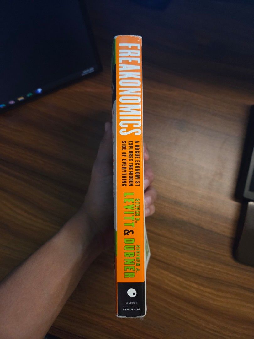 Freakonomics by Steven D. Levitt and Stephen J. Dubner (Category: Storybooks) located in Tarlac. Submitted by zyrus.matthew (Listing ID 1399466664, Image 2). Description: Freakonomics by Steven D. Levitt and Stephen J. Dubner Paperback Condition is fair No issues with pages.