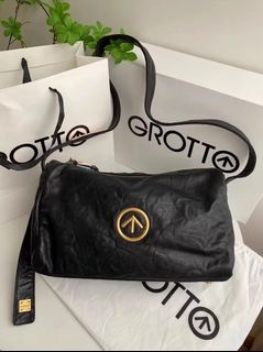 🌟Official Website Authorized Merchant🌟Grotto Ge Le Heishi Bao hobo Series Unisex Pleated Large Capacity Mini Medium Large Crossbody Bag Handbag Shoulder Bag Trash Bag Pillow Bag64237768744449110