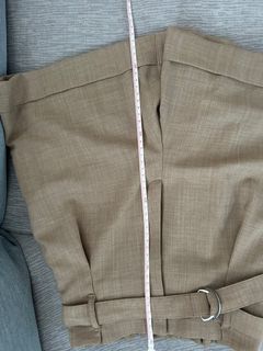 GU 卡其色短褲 S 碼64235806503939110