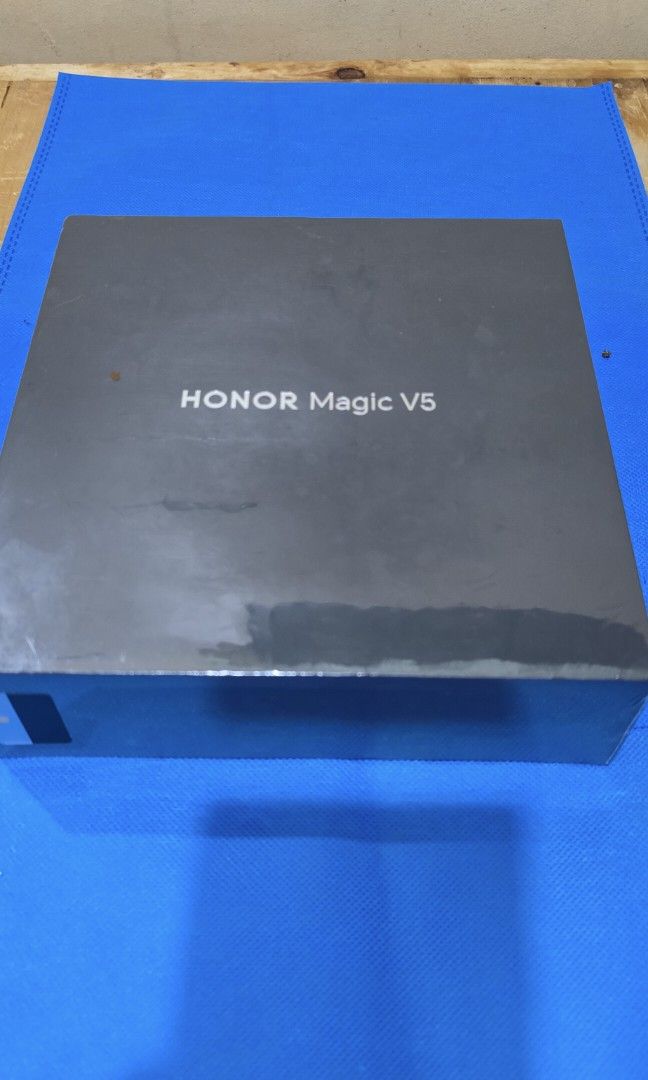 Honor Magic V5 16gb 512gb Openline Global Variant (Category: Android Others) located in Quezon City. Submitted by samanthaga21954 (Listing ID 1399610954, Image 2). Description: Honor Magic V5 16gb 512gb Openline Global Variant Brandnew Sealed with Warranty Onhand Stock.