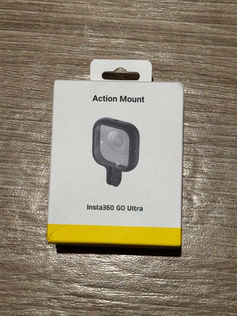 Insta360 GO Ultra Action Mount (Category: Video Cameras) located in Quezon City. Submitted by alecxdesu (Listing ID 1399567099, Image 1). Description: MOUNT ONLY NO CAMERA - Brand new Insta360 GO Ultra action mount. - Includes original packaging. - Designed for secure camera attachment. - Compatible with various accessories. - Enables diverse shooting angles. - Features a protective case. - Includes a mounting interface. Payment Methods: Gcash, P