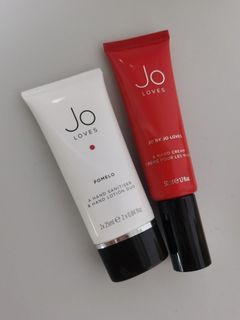 Jo Loves x2: A Hand Sanitiser & Hand Lotion Duo 📌$50/ A Hand Cream Fragranced Hand Cream 📌$150➡️ Note Price each pcs below64241808478979110