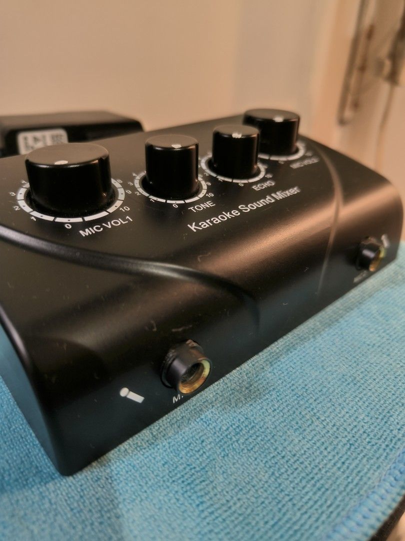 Karaoke Sound Mixer (Category: Microphones) located in Makati City. Submitted by franco31 (Listing ID 1399589886, Image 2). Description: .