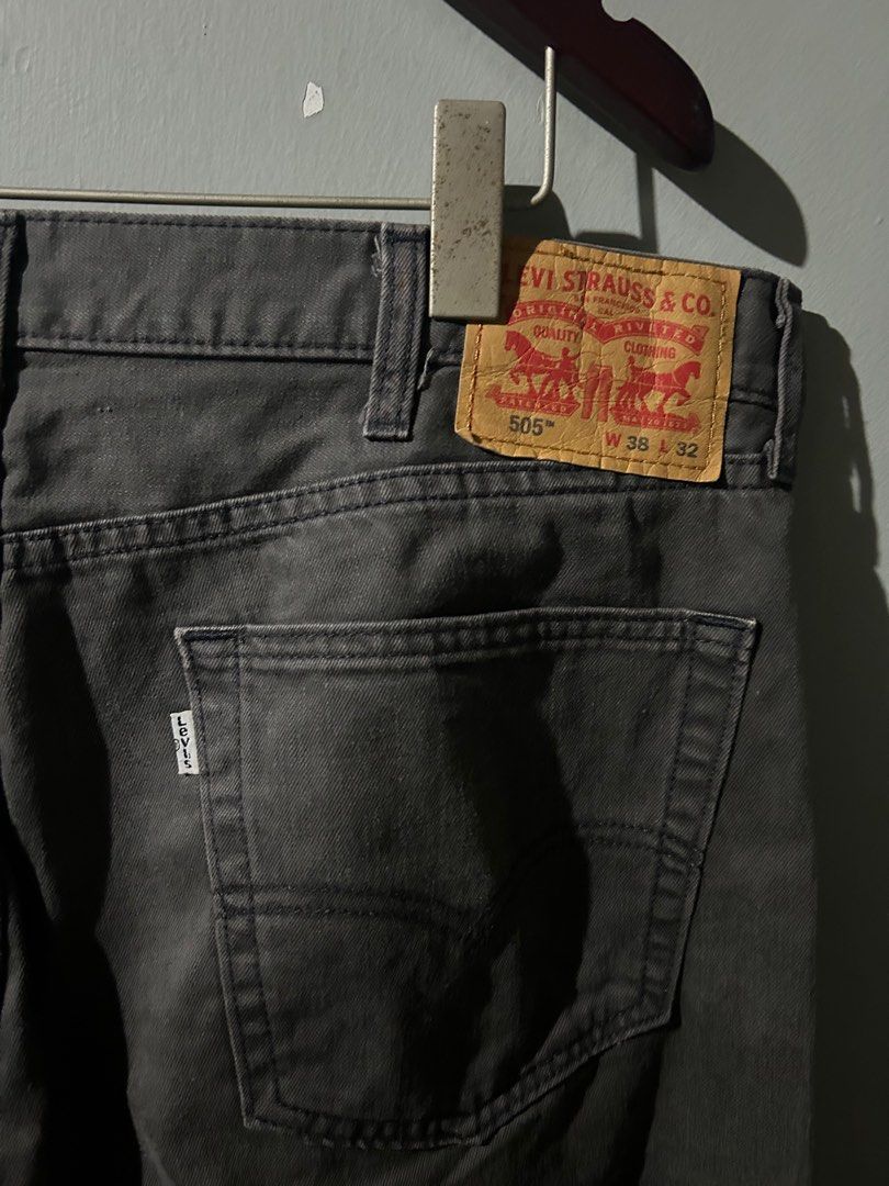 Levi's 505 Jeans - W38 L32 (Category: Jeans) located in Las Pinas. Submitted by bbfinds222 (Listing ID 1399595004, Image 3). Description: LEVIS 505 DENIM good as new, bought from US 38 x 32 on tag.