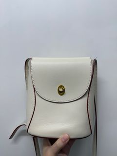 Lémg Leather Crossbody Bag 韓國白色牛皮斜孭袋64234320054273110