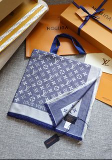 LOUIS VUITTON Monogram Denim 標誌印花高級感披肩女款藍色64238735527042110