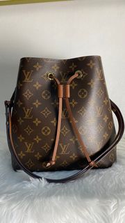 (Category: ) located in . Submitted by jadasy_vintagefinds (Listing ID 1399481132, Image 1). Description: .