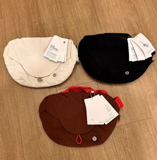 🌟品質保障🌟lululemon 磁吸包3L 斜挎包防水輕便包男女同款百搭三色齊全64233811881091110