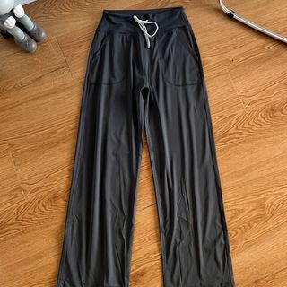lululemon 秋季新款親膚透爽健身運動直筒褲 長褲 pants trousers64244471828994110