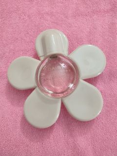 Marc Jacobs Eau So Fresh Pretty Flower Shape Light and Refreshing Fragrance Exudes Attractive Charm Welcome to Meet in Person or Send via SF Express64235022640258110