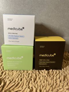 🩵💚🤎Medicube (Brand New) [Highly Effective Whitening] DEEP C Brightening Toner Pads / [Pore Tightening] ZERO Pore Toner Pads 2.0 / [Soothing & Hydrating] EXOSOME CICA Toner Pads64242312123011110