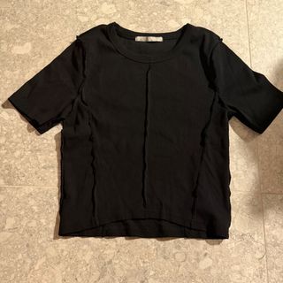 Muura 黑色坑條針織細節T恤64243048685313110