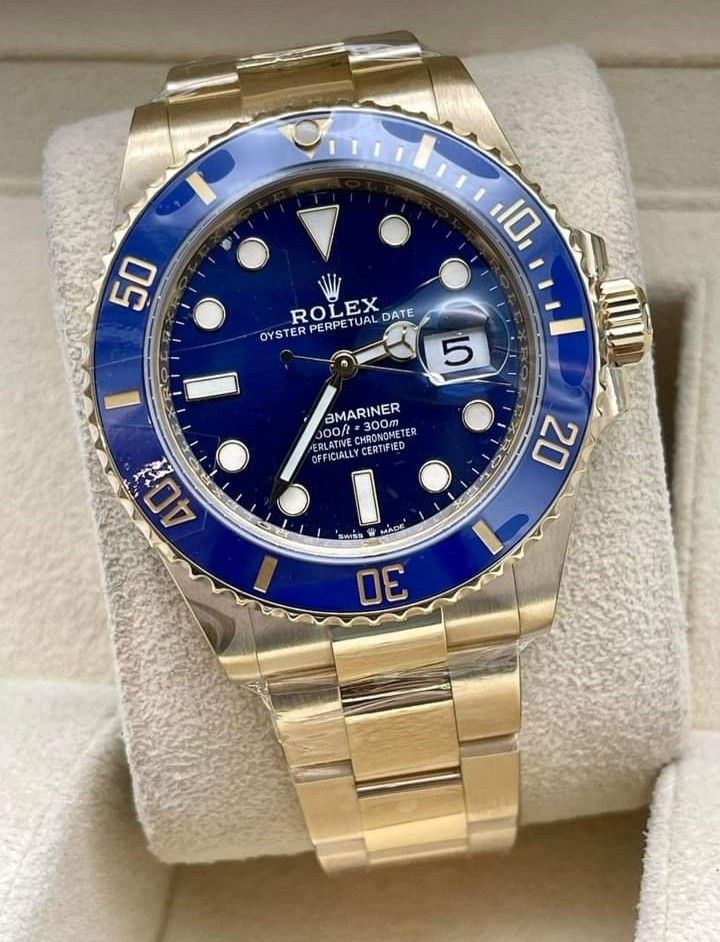 ROLEX SUBMARINER (Category: Luxury Watches) located in Mandaluyong City. Submitted by mitchdujali (Listing ID 1399611181, Image 3). Description: Rolex Submariner Brand new, complete 2.227M.