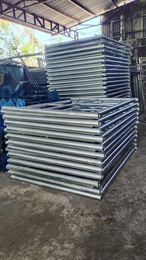 Scaffolding For Rent (Category: Construction & Building Materials) located in Quezon City. Submitted by viehrezisabela16 (Listing ID 1399529522, Image 3). Description: Complete scaffolding set, including metal pipes, clamps, and adjustable base plates. Ideal for construction or renovation projects. The set includes various components for building a stable and secure scaffolding structure. Perfect for both professional contractors and DIY enthusia