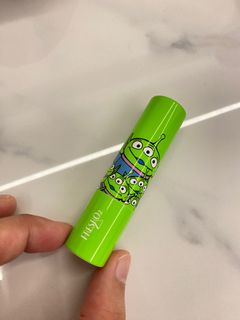 SF Collect on Delivery / Regular Mail Paid by Buyer Disney Toy Story Alien Tinted Lip Balm with Temperature-Changing Color (Berry)64243209160451110