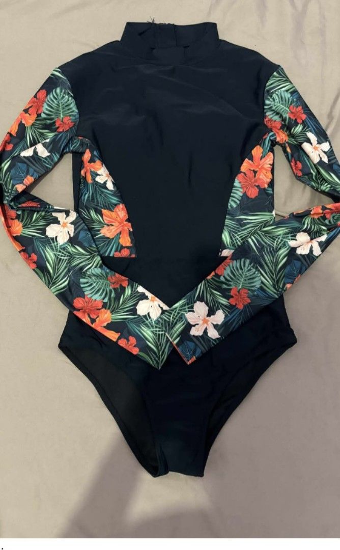 SHEIN ONEPIECE RUSHGUARD BLACK (Category: Rash guard) located in Caloocan City. Submitted by Paperseed (Listing ID 1399635357, Image 1). Description: worn once.