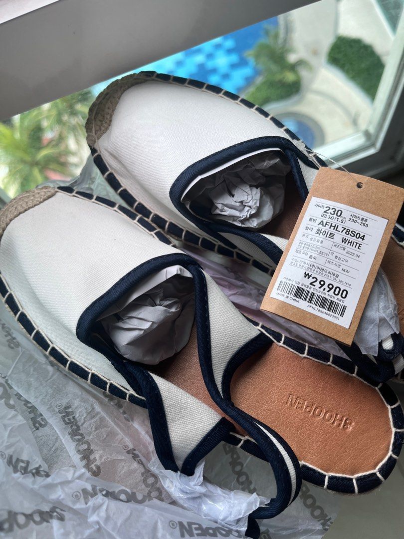 Korean Espadrille Sandals Size 6 (Category: Wedges) located in Makati City. Submitted by shoplin (Listing ID 1396470023, Image 2). Description: Shoopen Espadrille Sandals Size 6 Comfy Brand : Shoopen (Shoopen is a Korean quality brand) Brand new with tag 23cm. Directly Bought in Korea High quality. Comfortable. Location: On hand in Makati Lalamove ready. J&T ( next day delivery) Gcash Payment first..