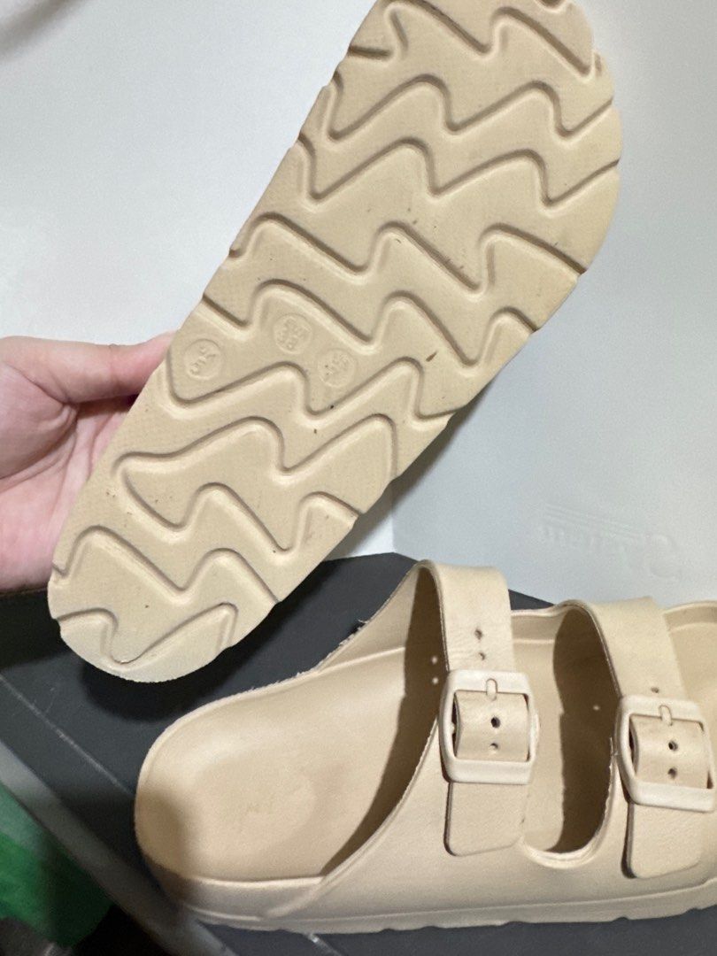 So Fab! Slippers for Women (Category: Flats & Sandals) located in Manila. Submitted by lois.declu (Listing ID 1399556648, Image 2). Description: Like new! Eur 38 US 37 RFS: Declutterring Loc: Manila.