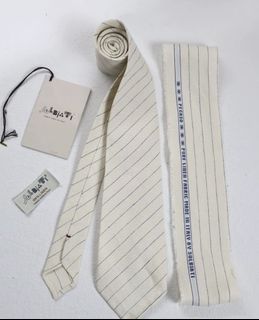 (Category: ) located in . Submitted by brandedclassicwearfabrics (Listing ID 1399577470, Image 1). Description: .