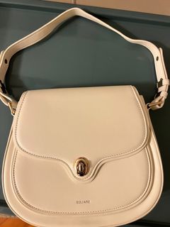 SQUARE 白色側孭袋64239408131715110