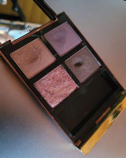 閒置Tom Ford四色眼影，正品購於新加坡機場  #閒置物品，來回快遞不容易，請考慮清楚入手，不退不換64240257244162110